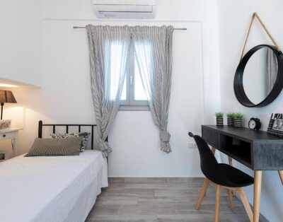 White Pearl – Private Swimming Pool – 3 Bedrooms Naxos Town